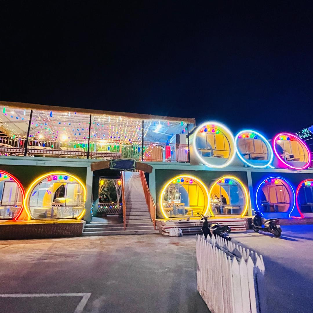 海贝尔之夜  海鲜大排档