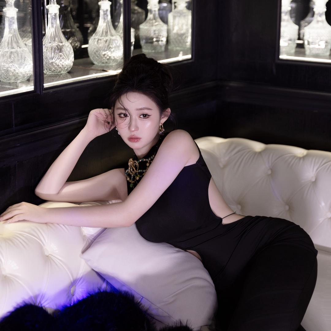 女摄77🎬