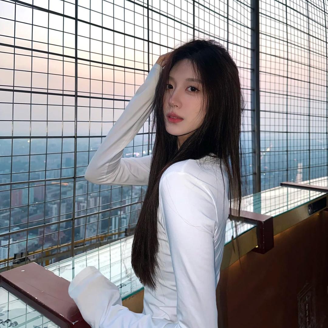 氼乚-