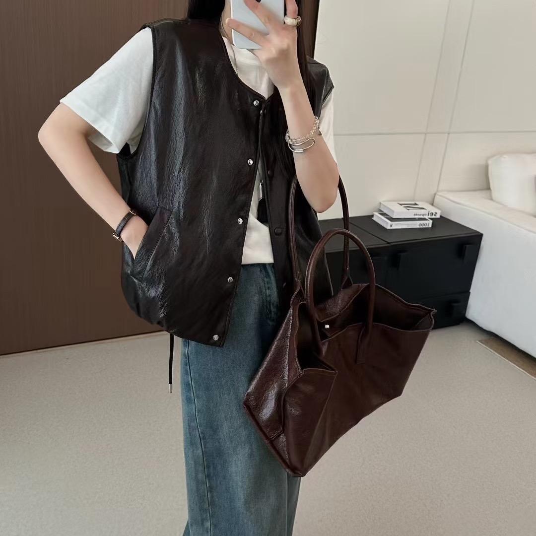 筱花 | XiaoHua（小个子穿搭）