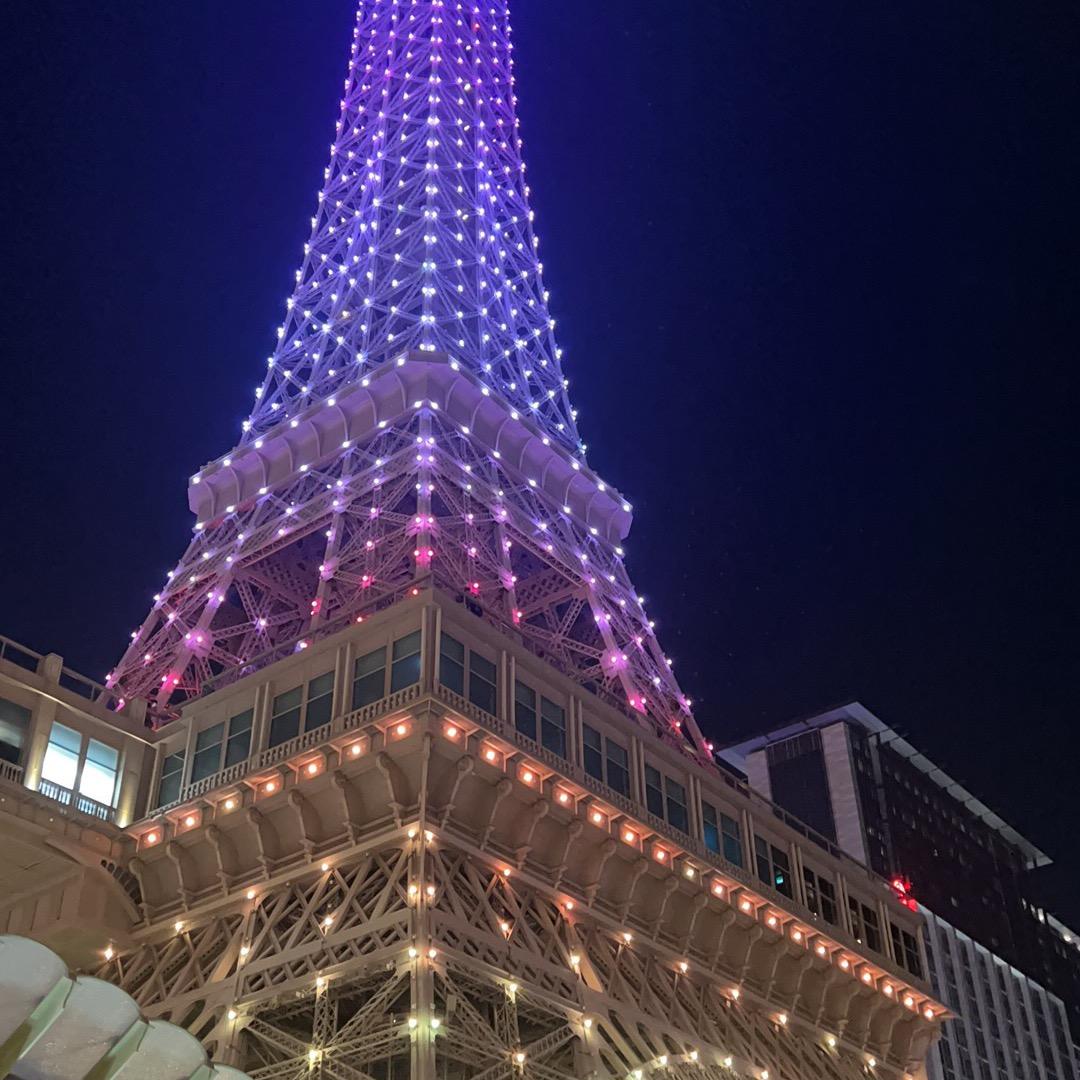小T