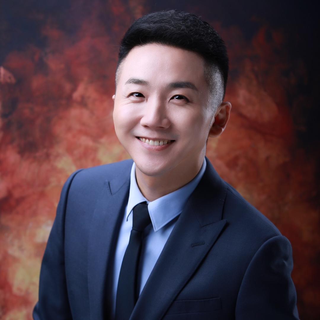主持人徐丛林