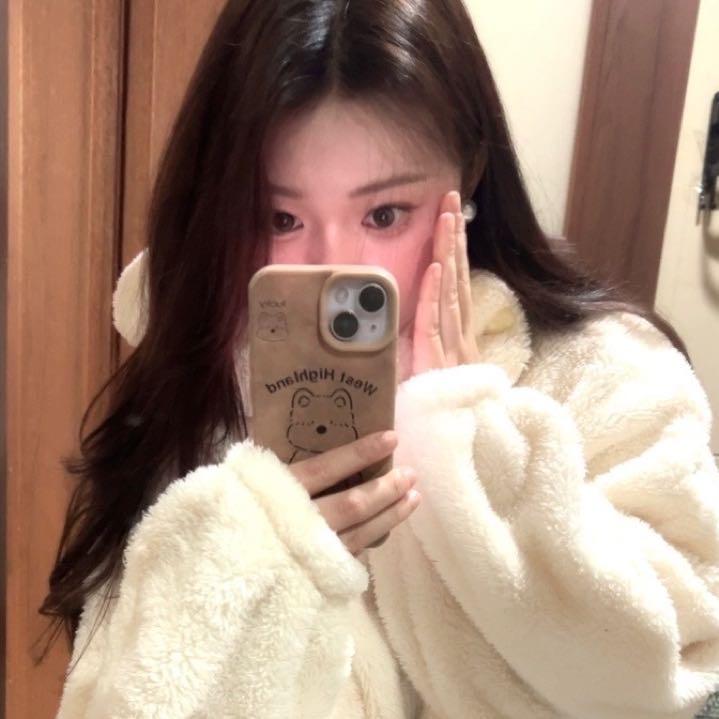 阿怡（搬砖中）