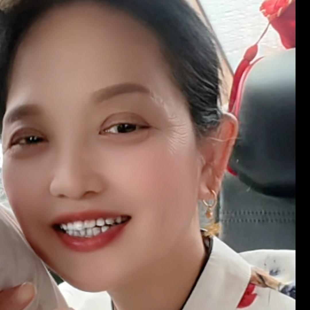 提米（孙子），优米（孙女）与奶奶日常生活