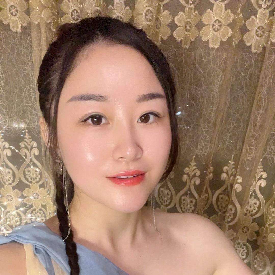 余小菲