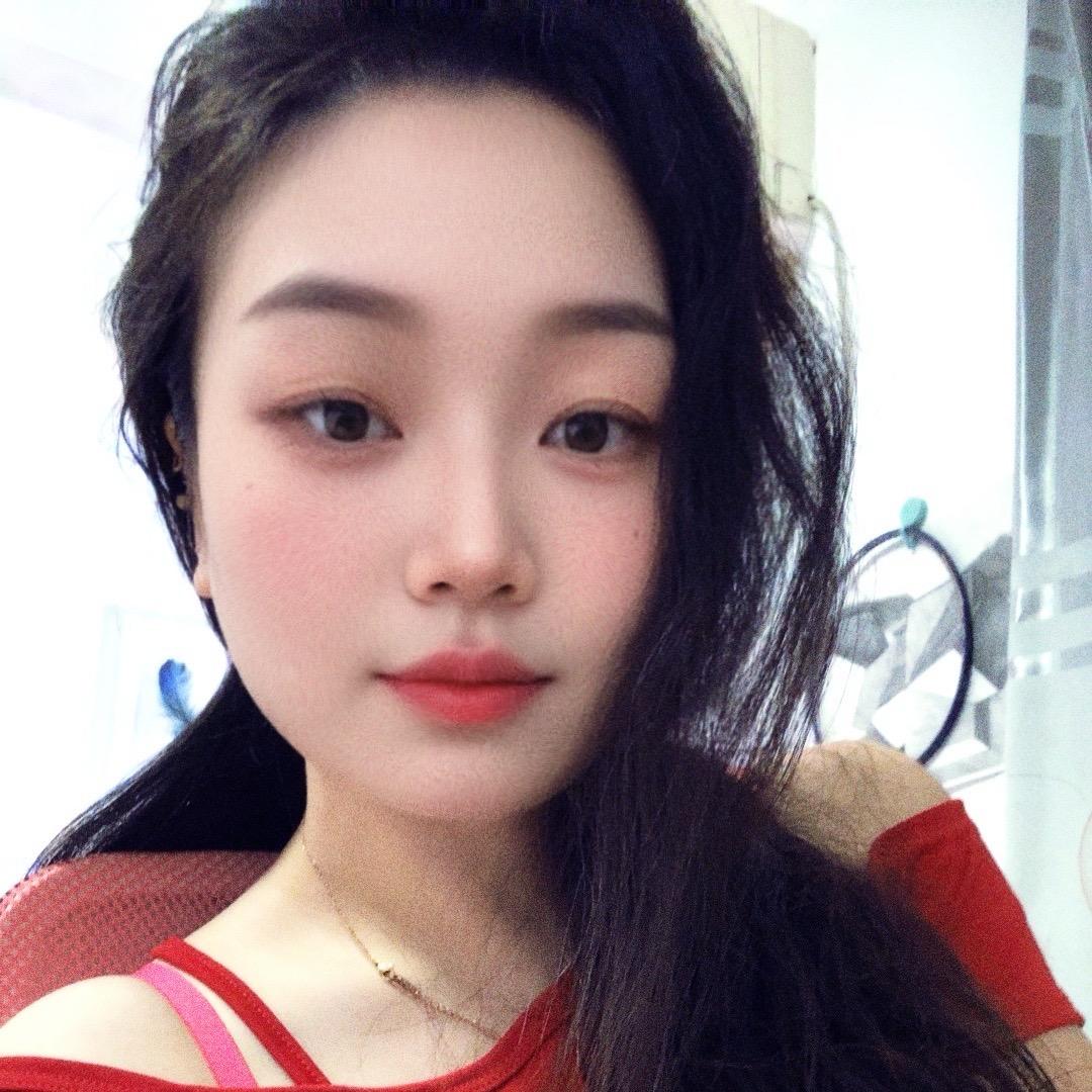 莉莉吖