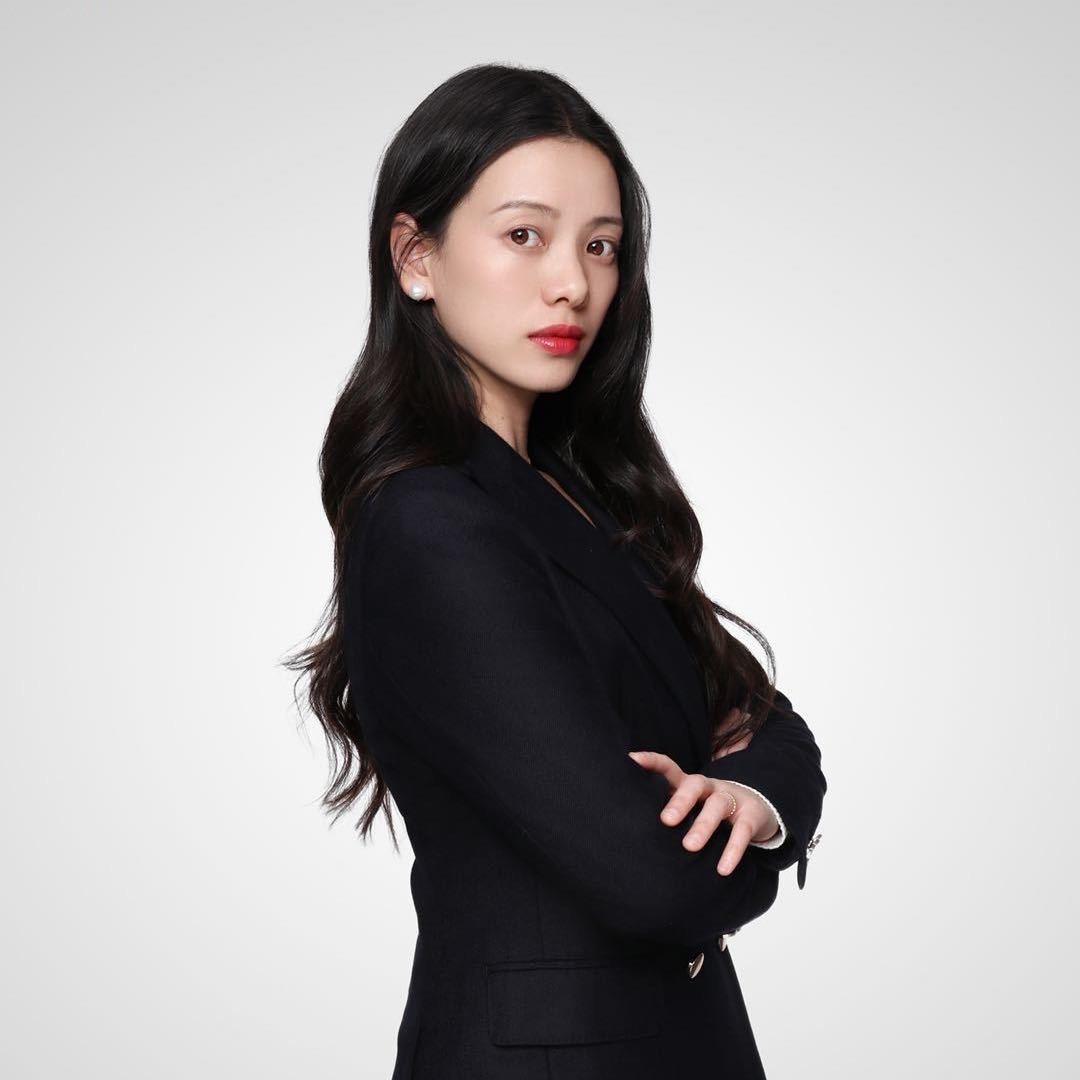 上海坚如石汽车销售有限公司
