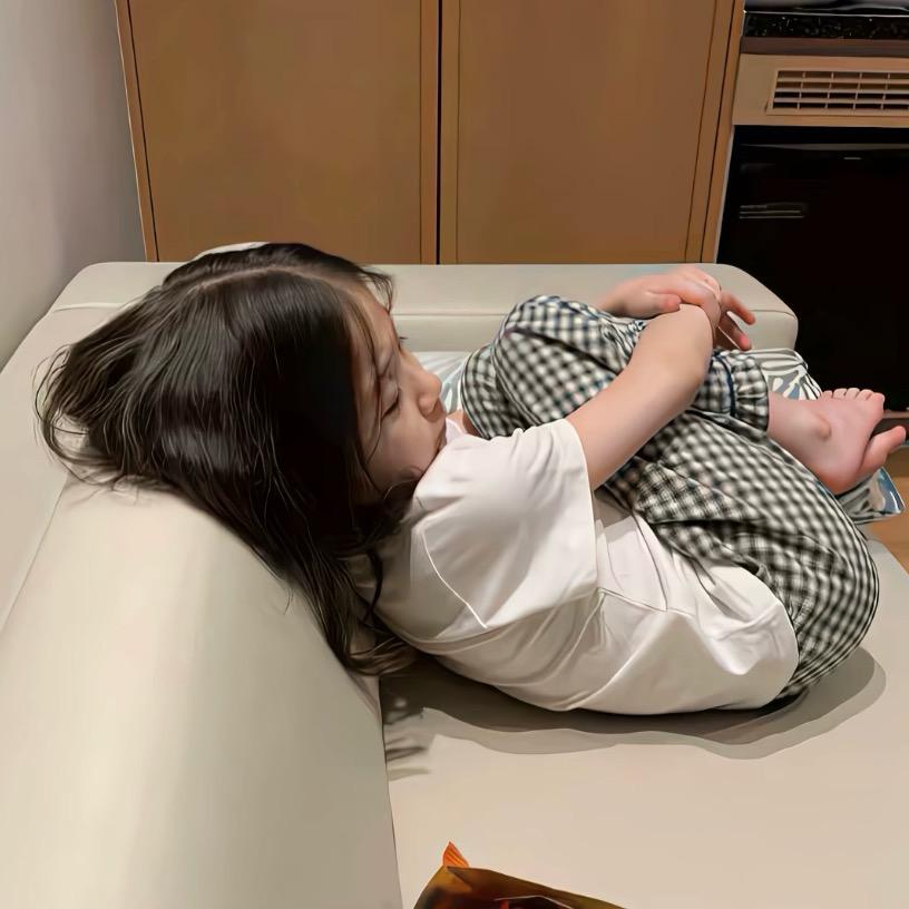 晶小姐