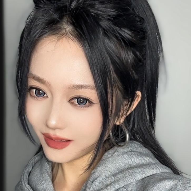 王嘉儿