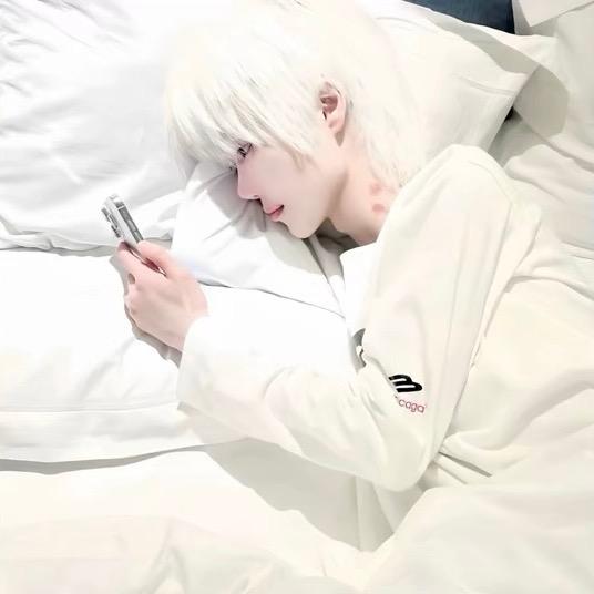 ￴ ￴￴    ￴ ￴ ￴￴   ￴男