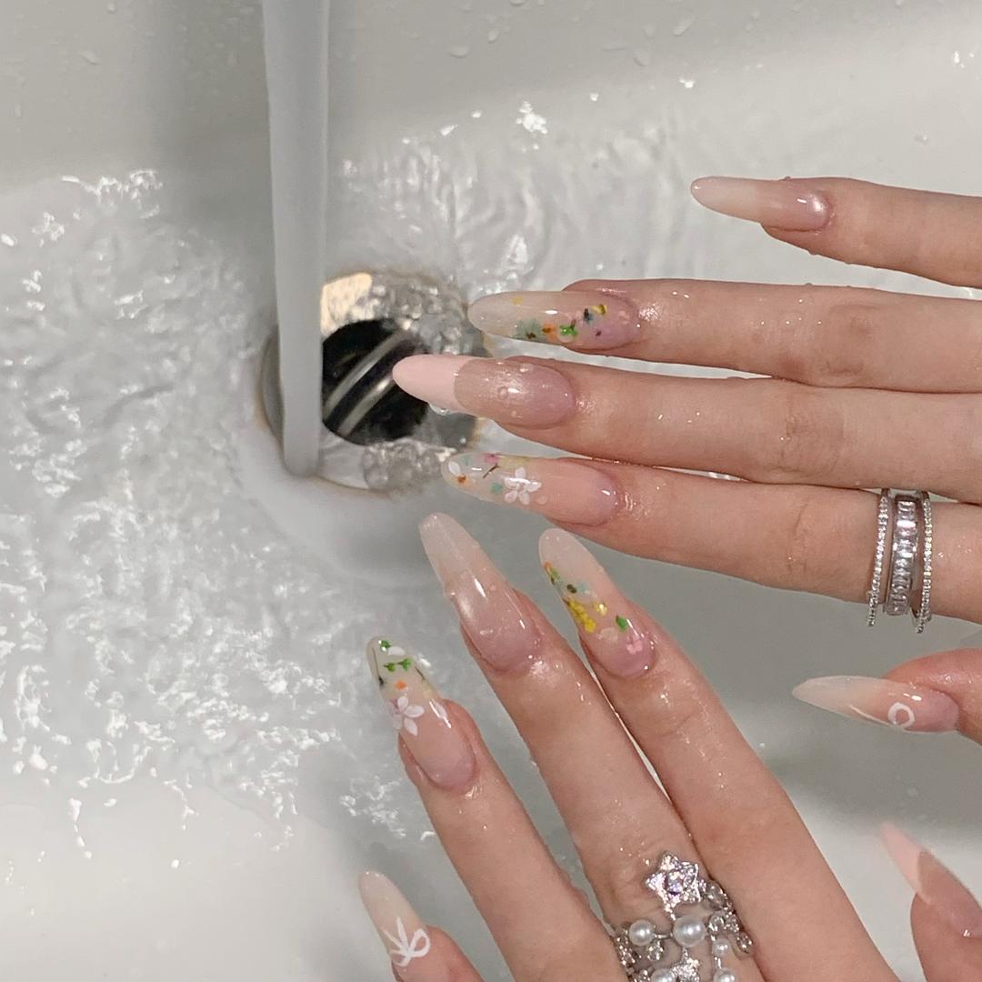 MissLong’sNail（中堡花园）