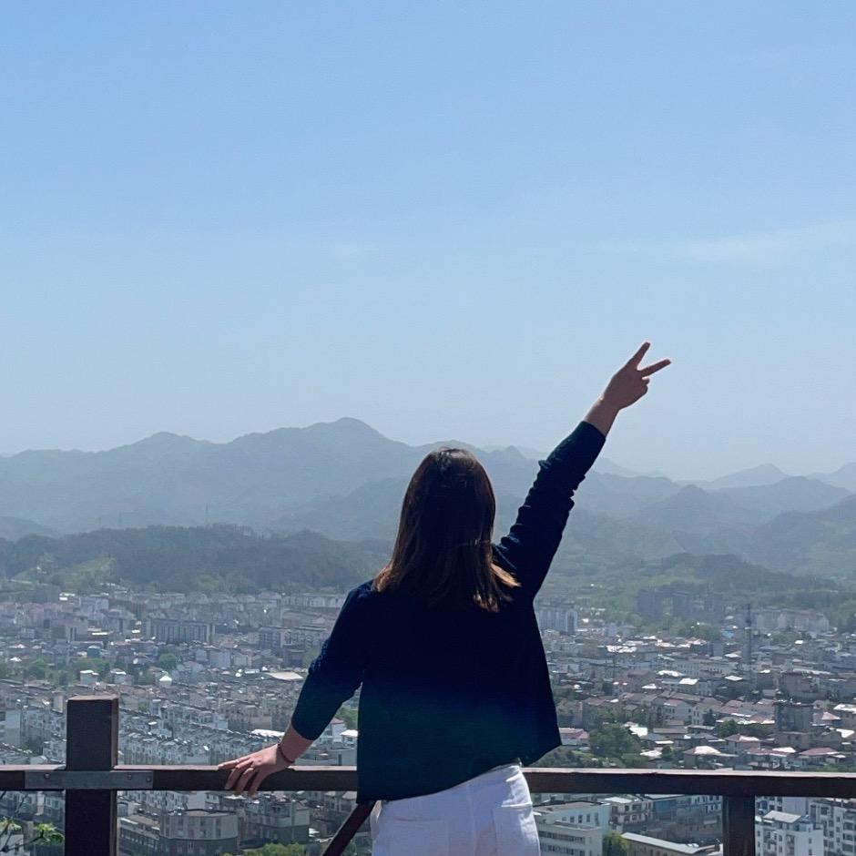 蠡婆婆鲜烫牛肉米线(松江仓汇路店)