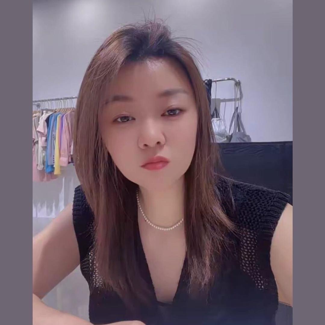 喜番爱穿搭（日常穿搭分享）