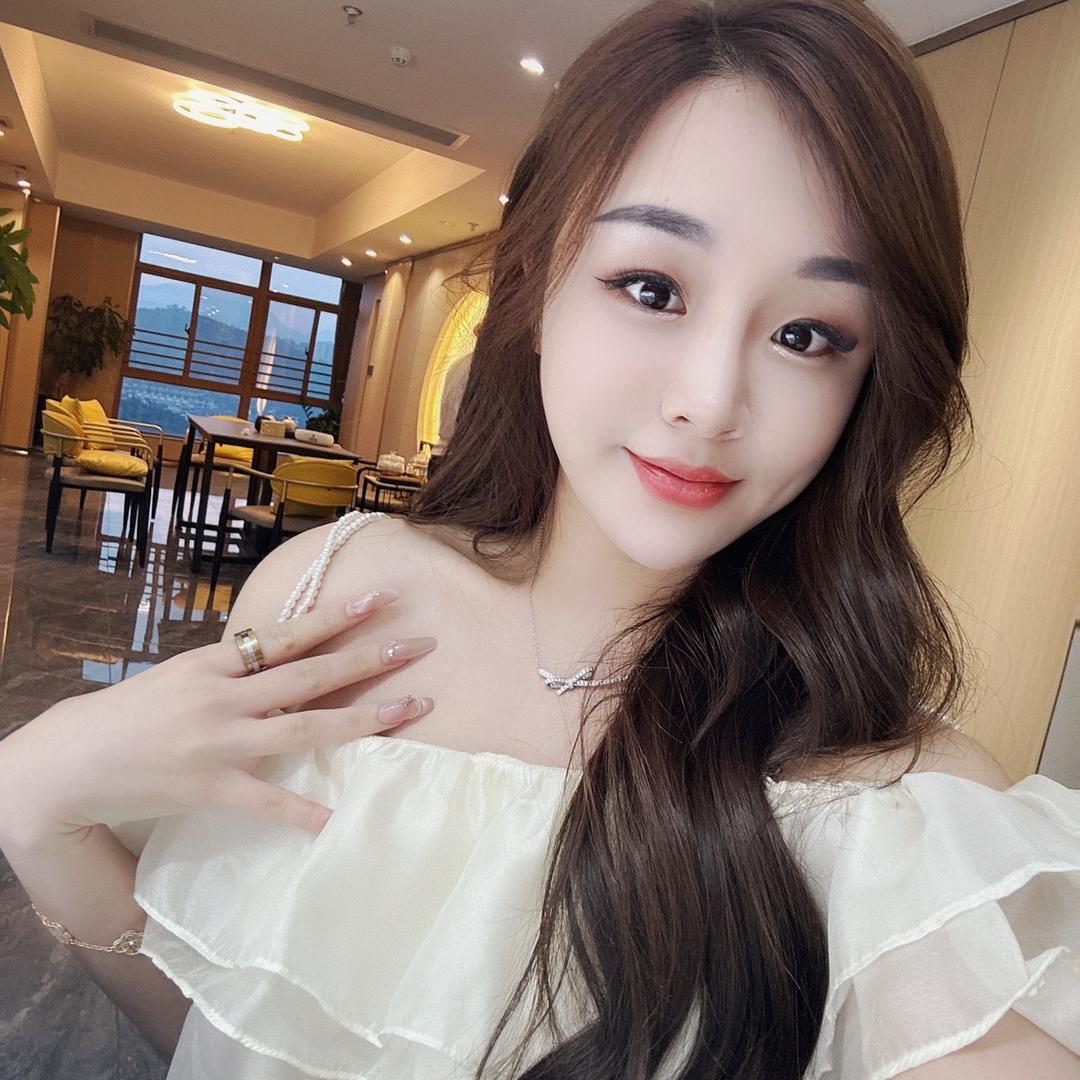 小酒窝🍒