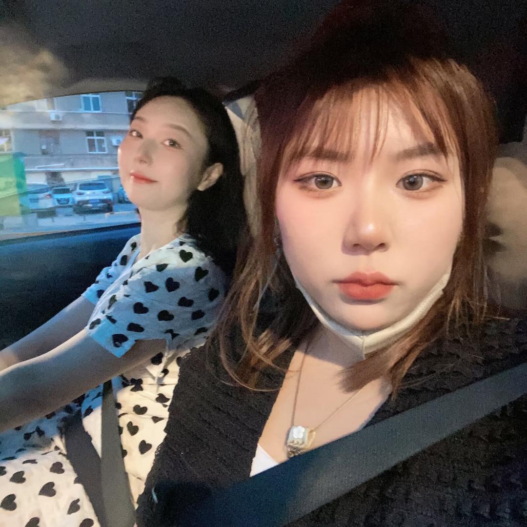 老么么和菲菲子