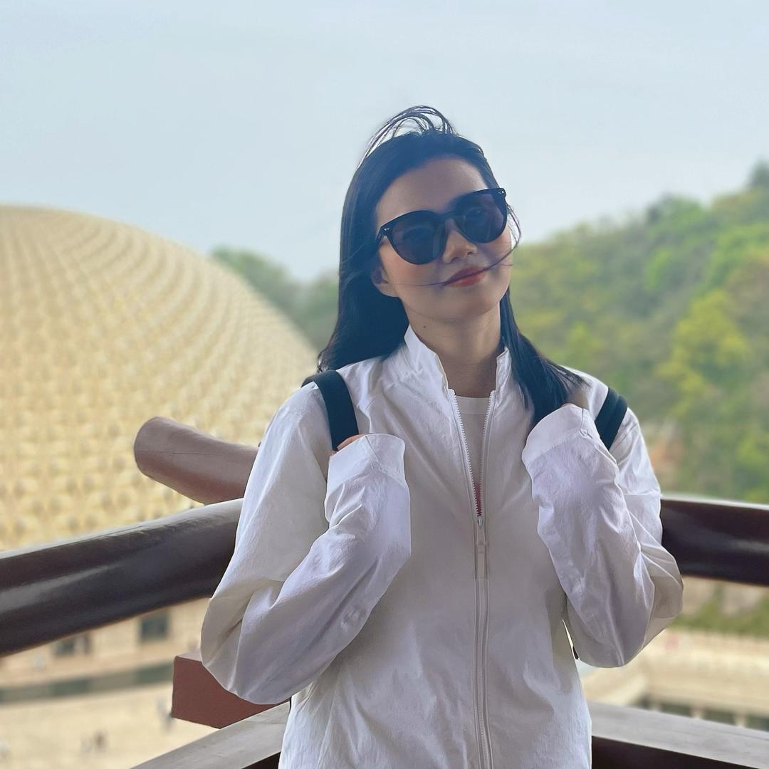 爱了比是小仙女吖🧚‍♀️