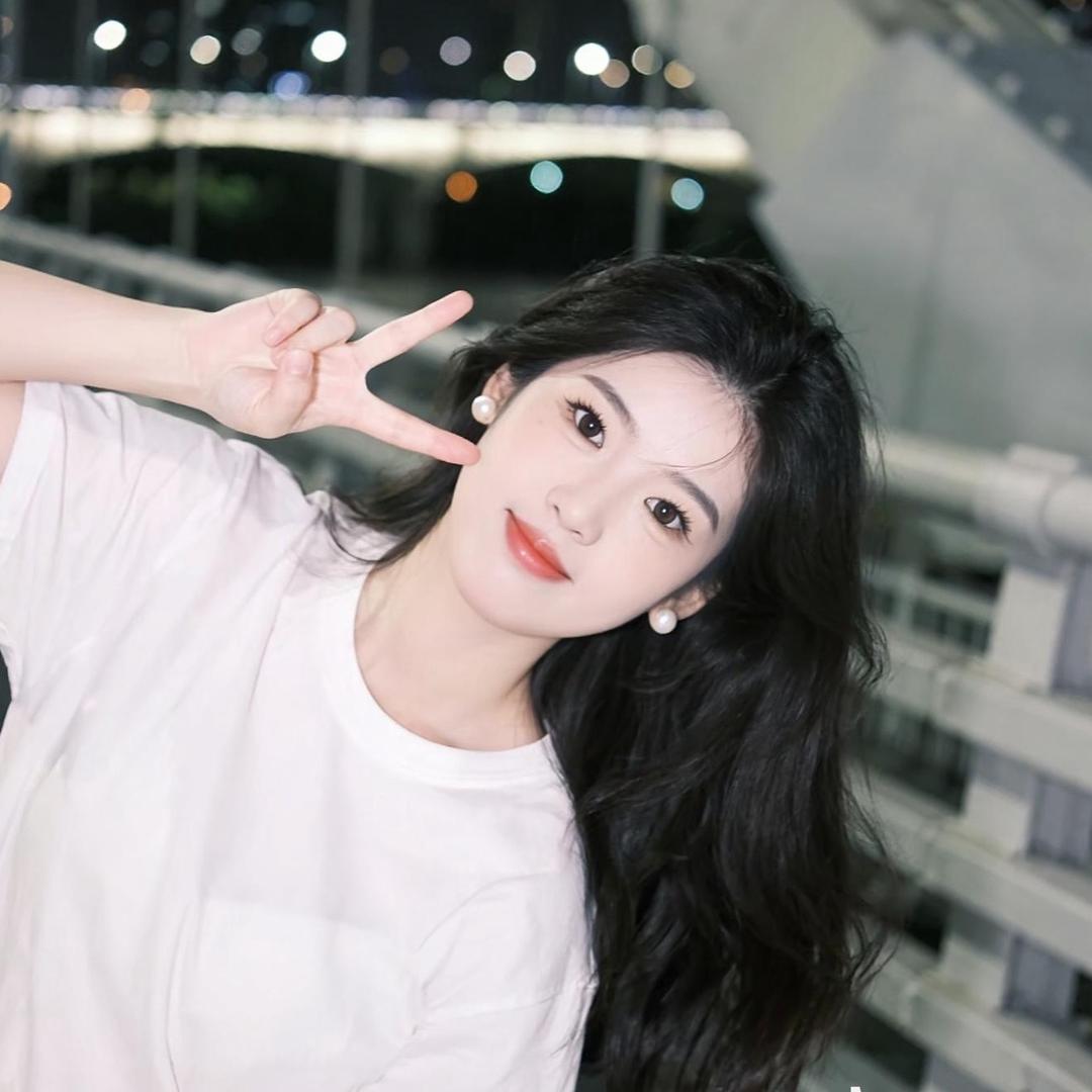 李好吖.