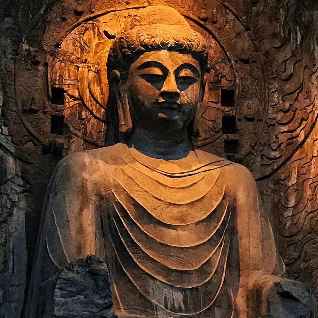 笑着活