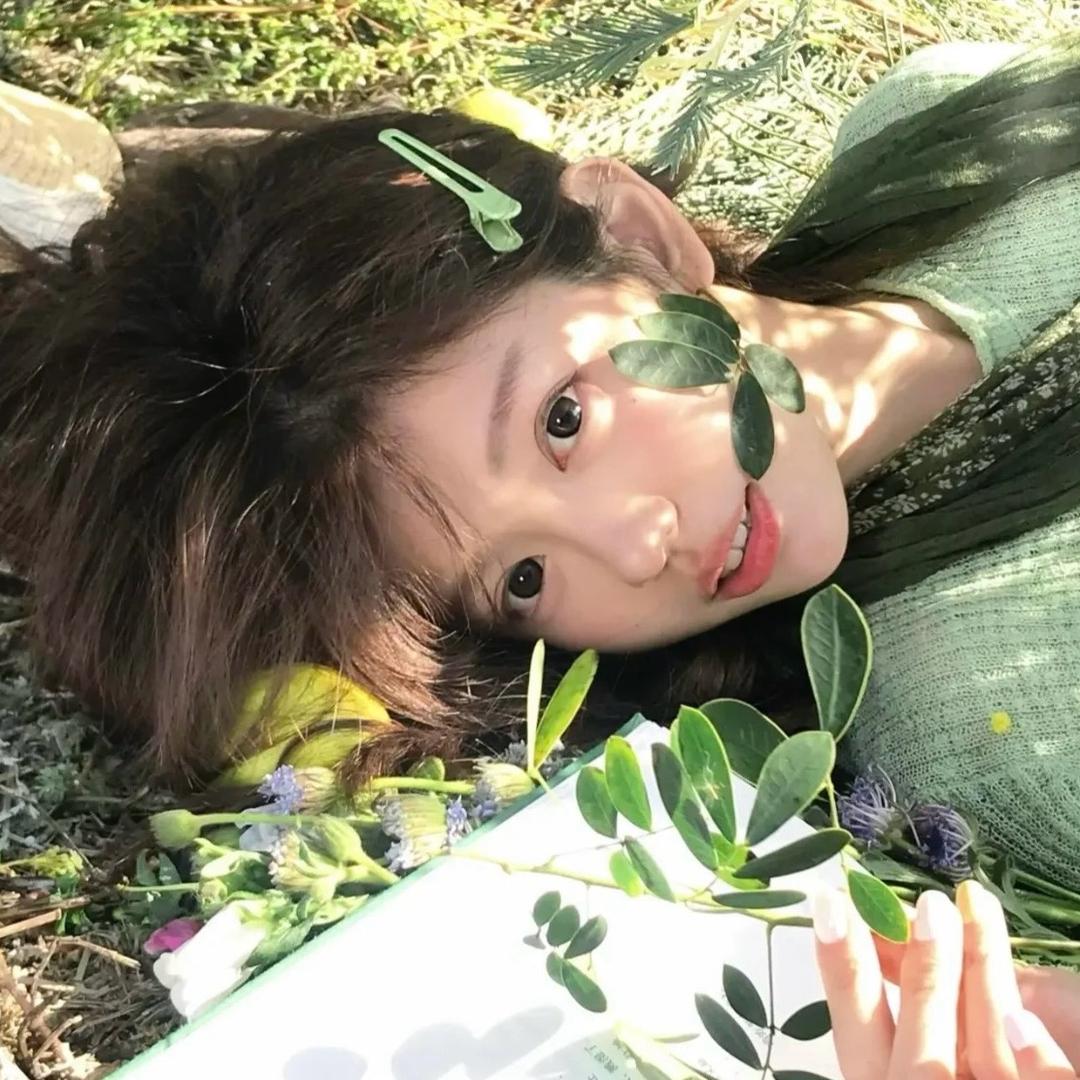 -男男是位化妆师