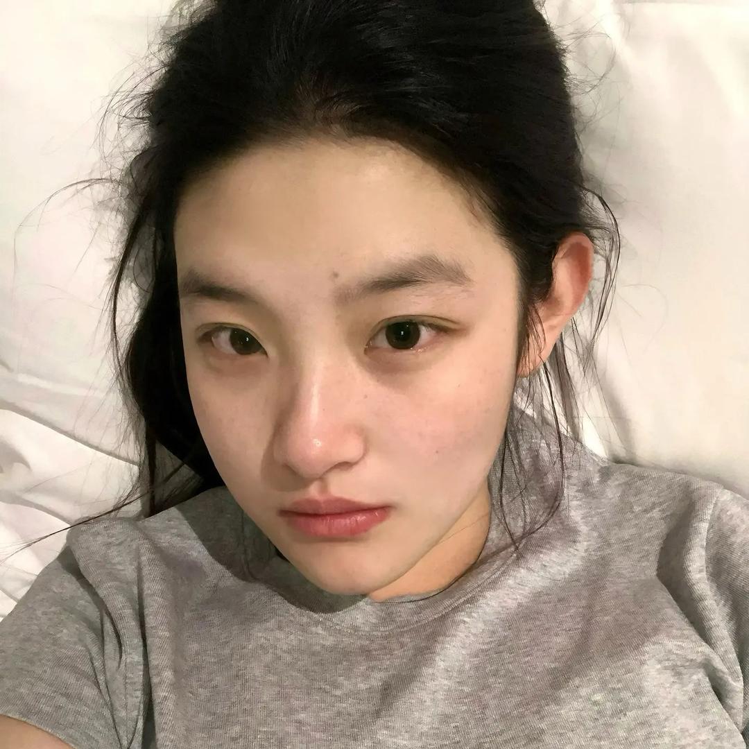 YQ.