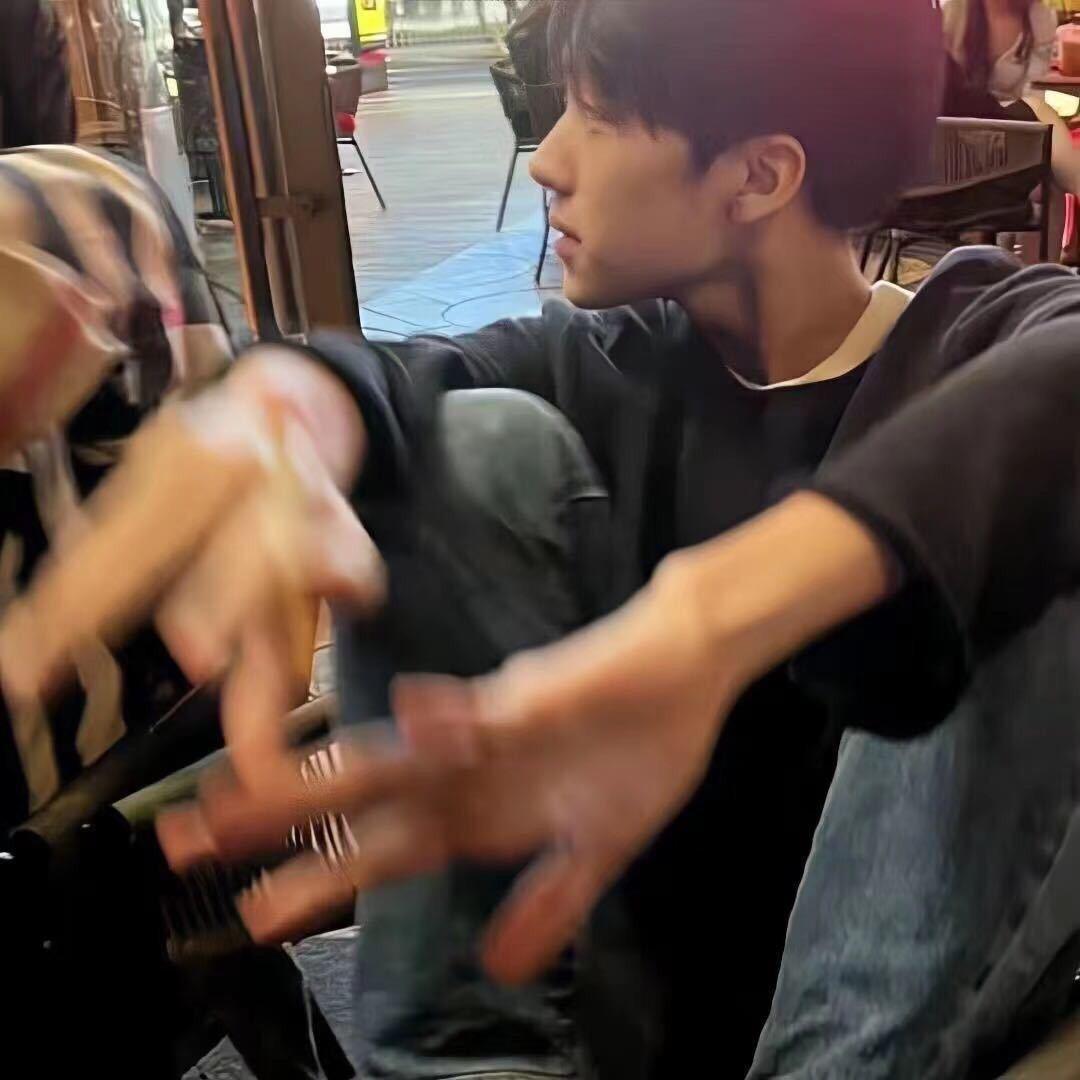 Yyy
