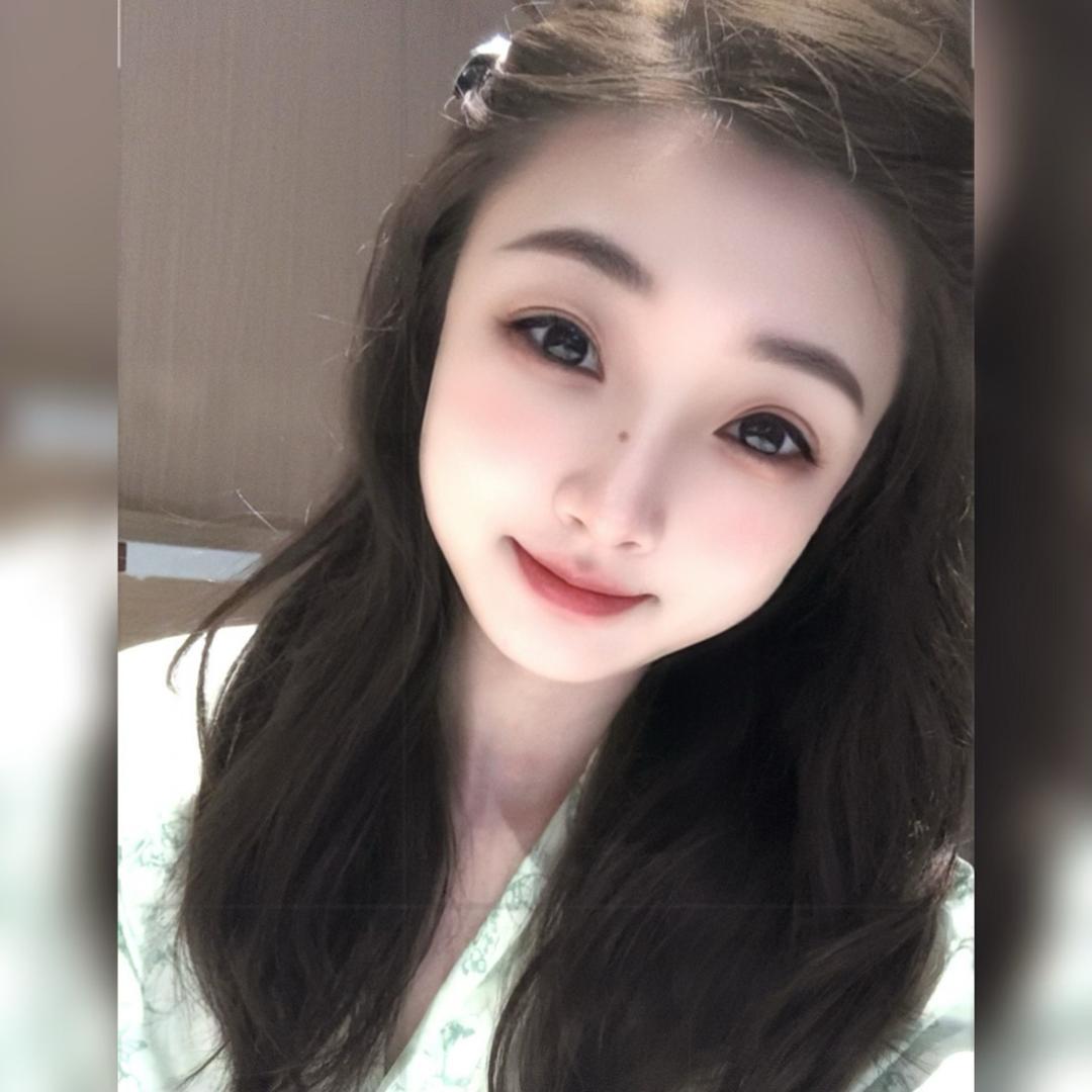 珮宁 .