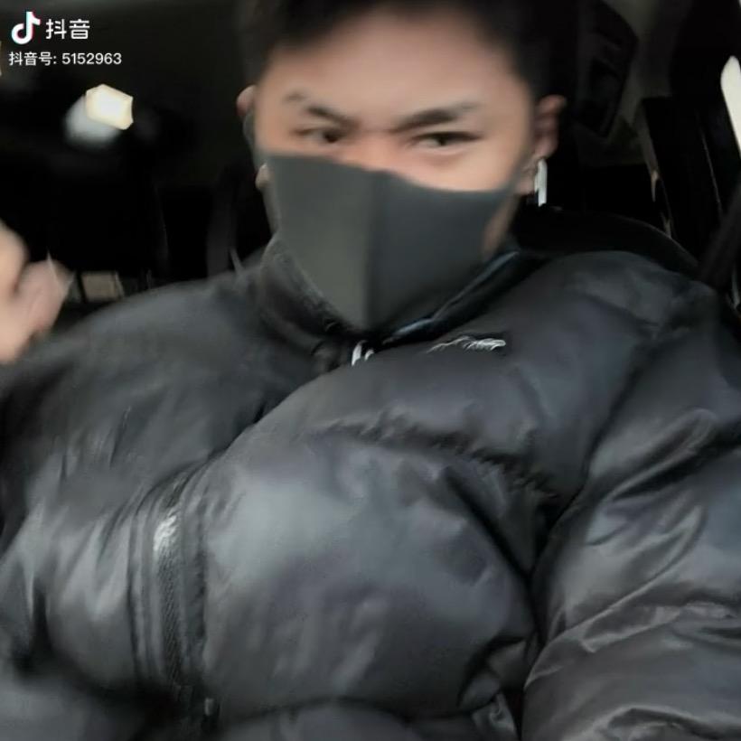 原来是王新阳