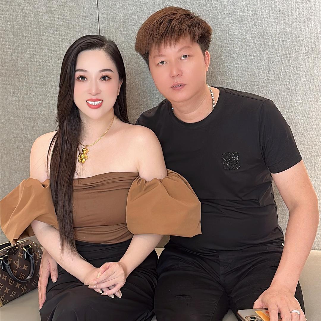 花心服装美业老板娘·陈娜娜（铠铠日常）