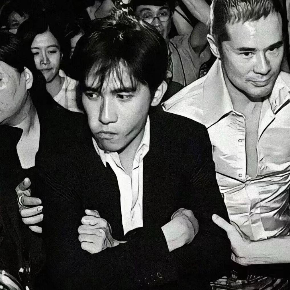 战…..🤸