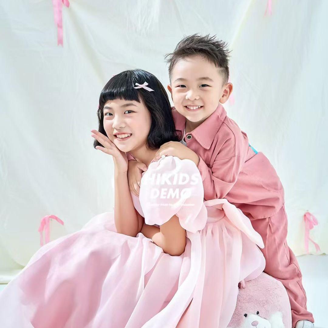 姥姥和俩个宝贝