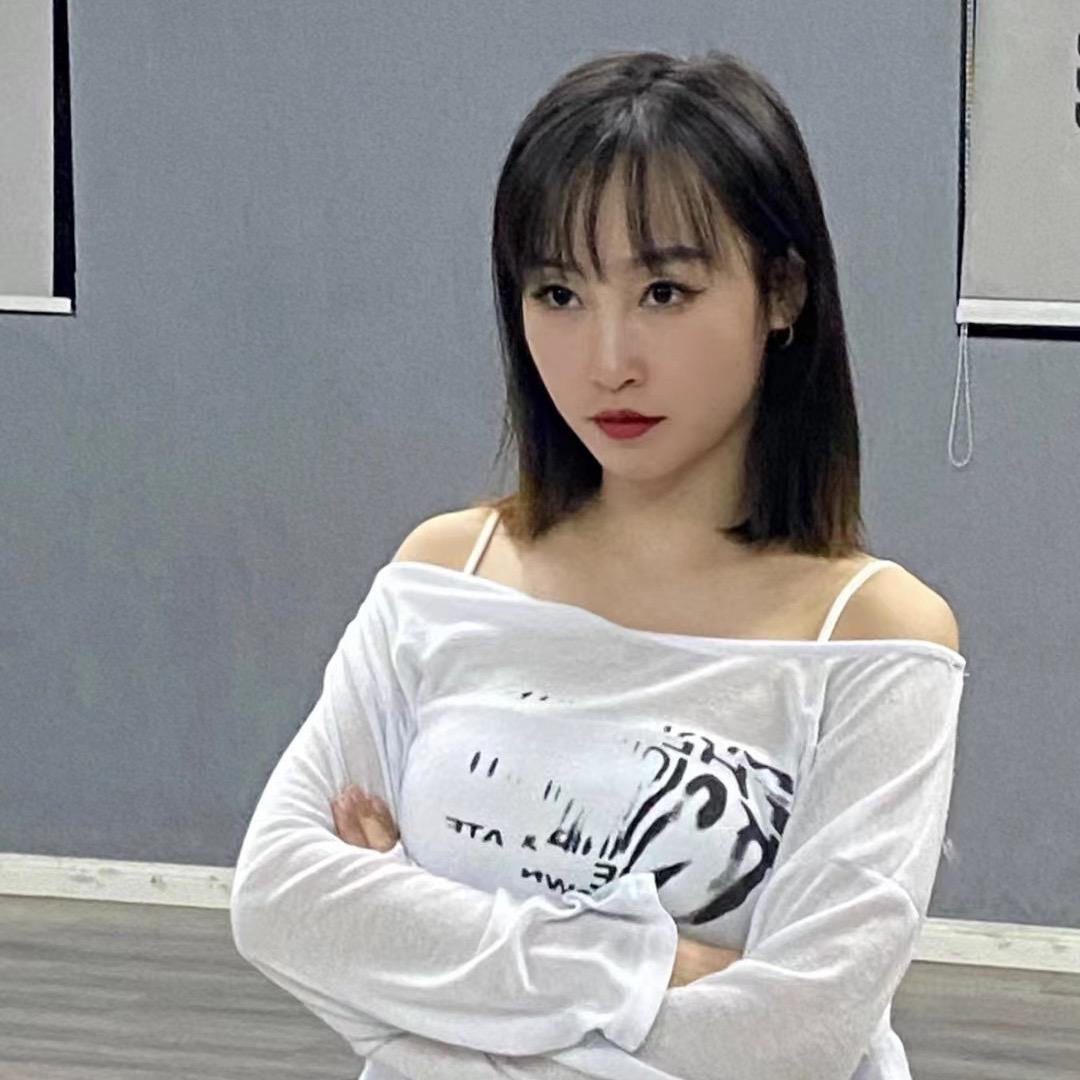 若汐爱跳舞💃