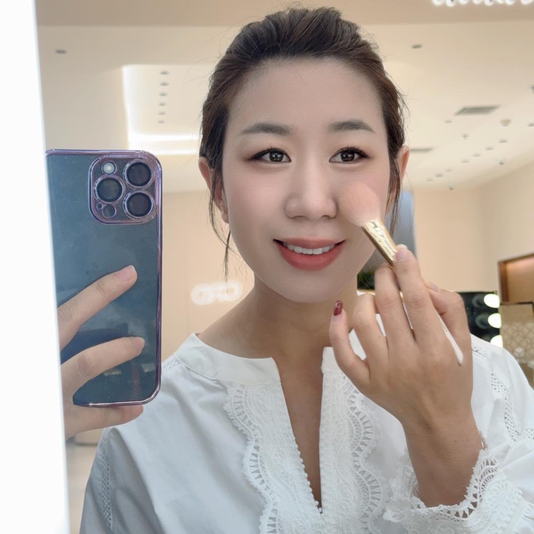 西安王府井百货毛戈平Aidy