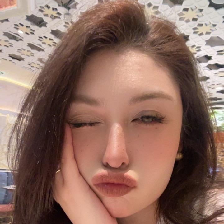 伊y