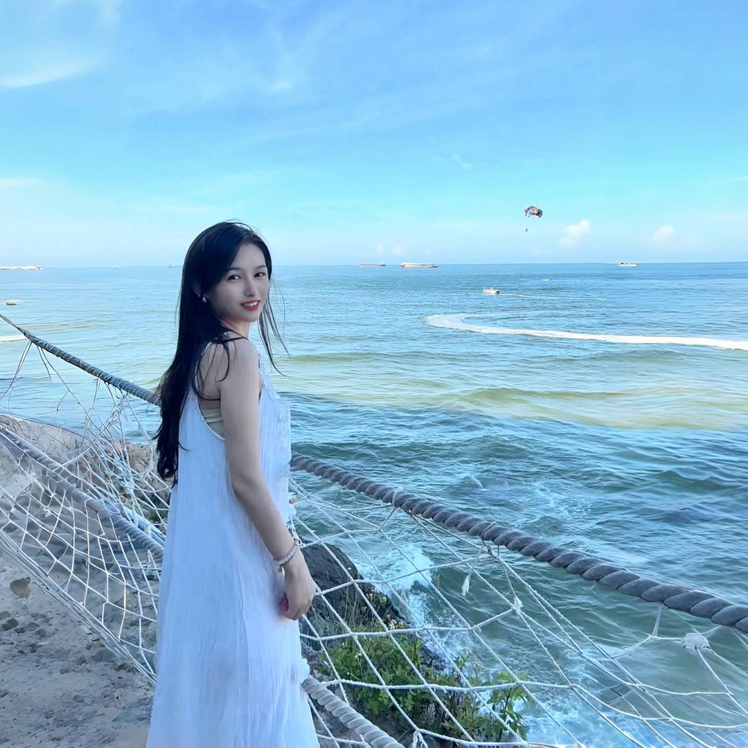 小蜜蜂飞飞飞