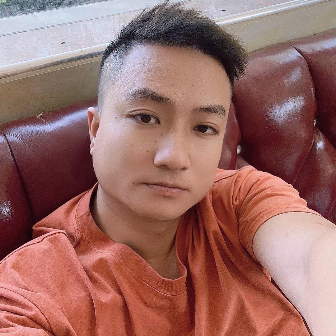 小太阳—吃不饱传媒