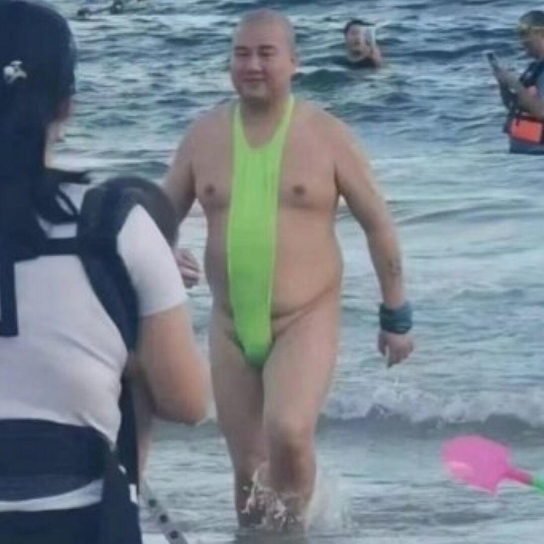 18岁英俊小老头