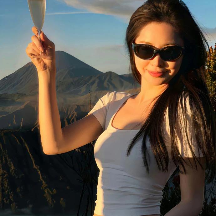 悲伤𝙆𝙞𝙩𝙩𝙮猫   ˡ