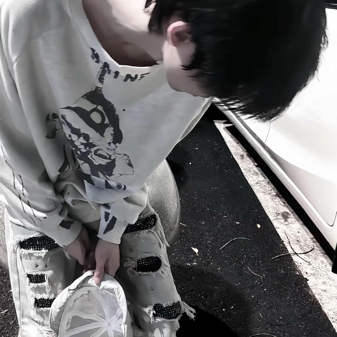 顺时针