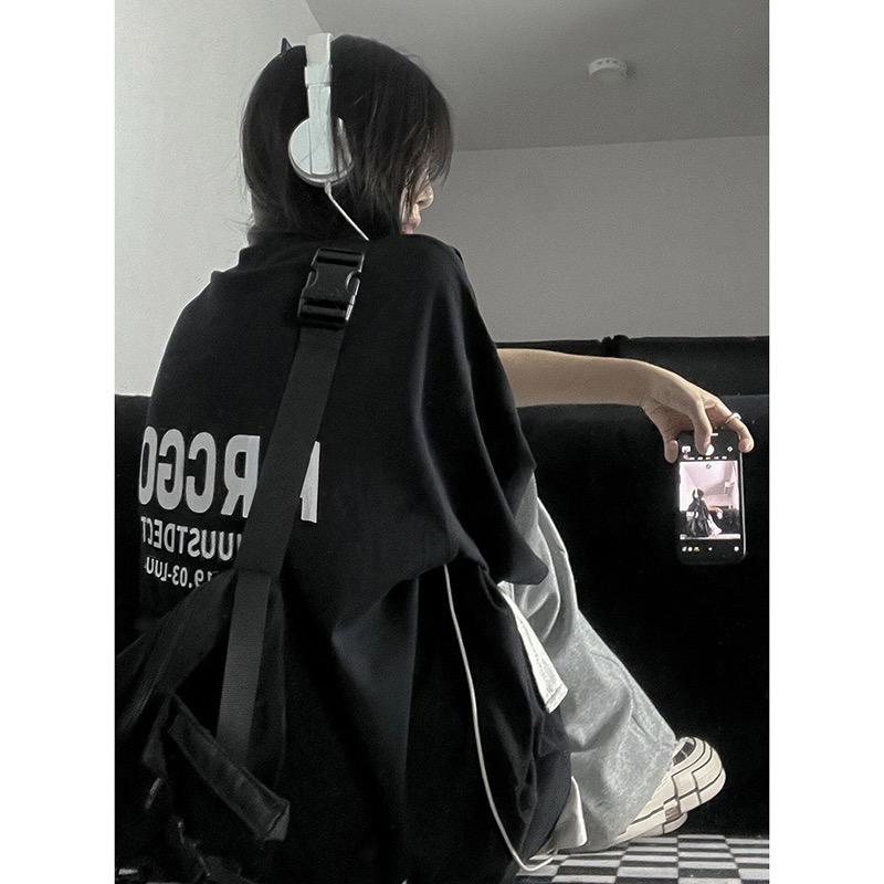 一揪揪服饰