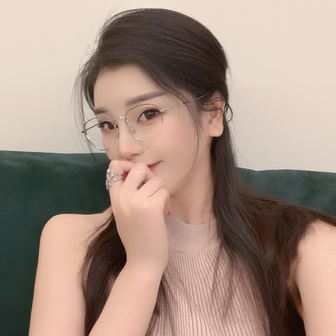 小耐思