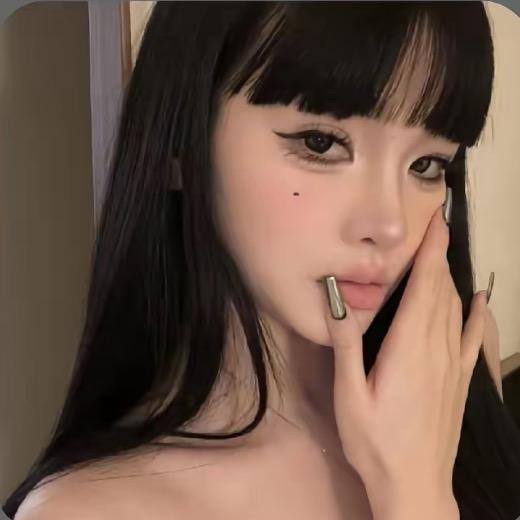 莉莉安.