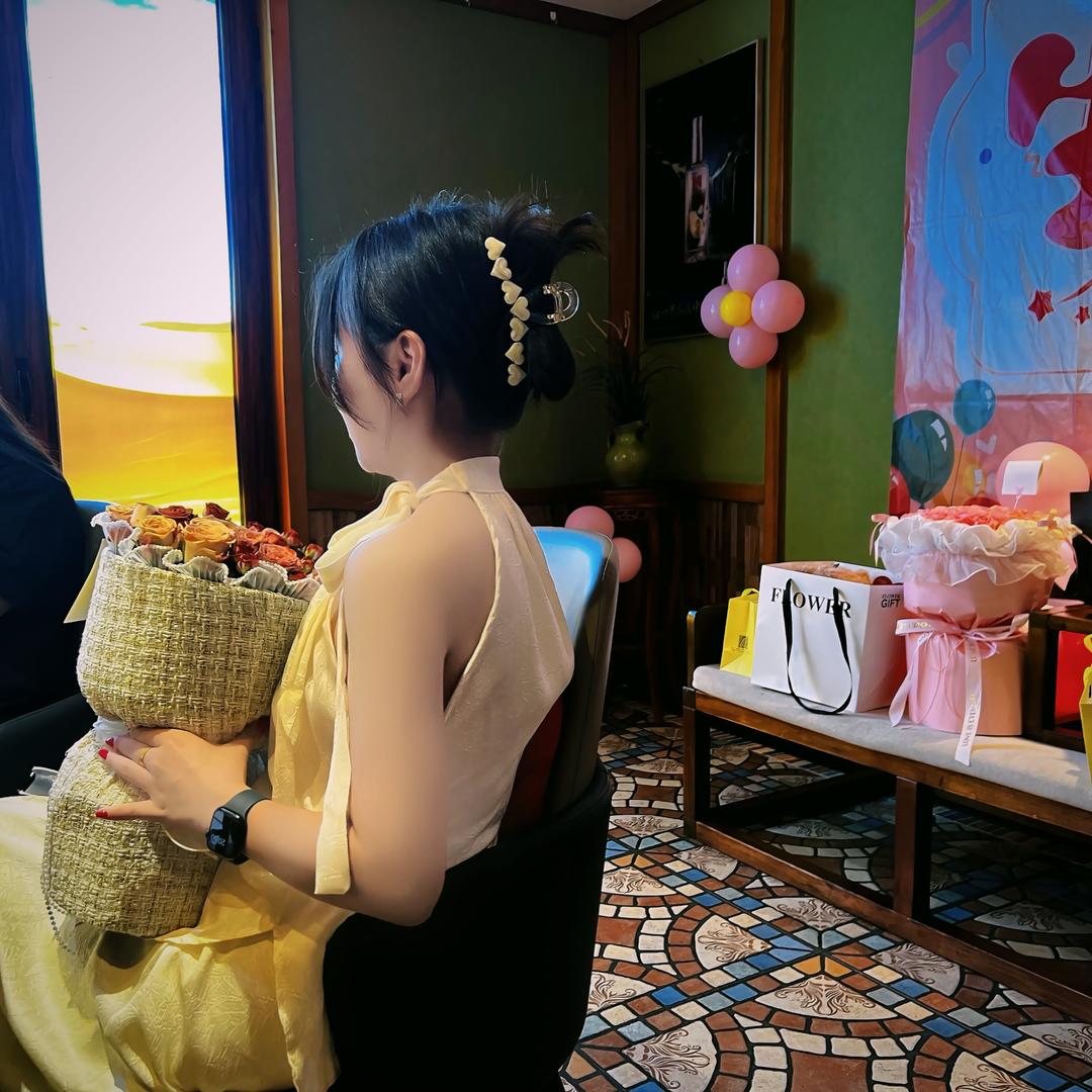 光伏配件厂家河北淼钢 王紫娟