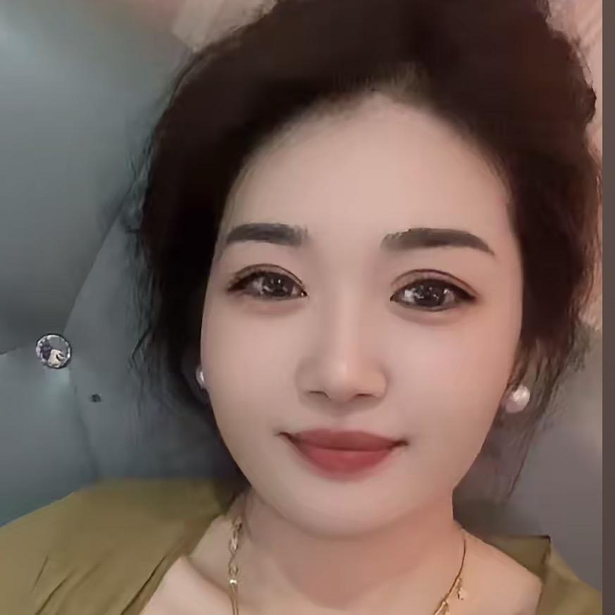 静静👑