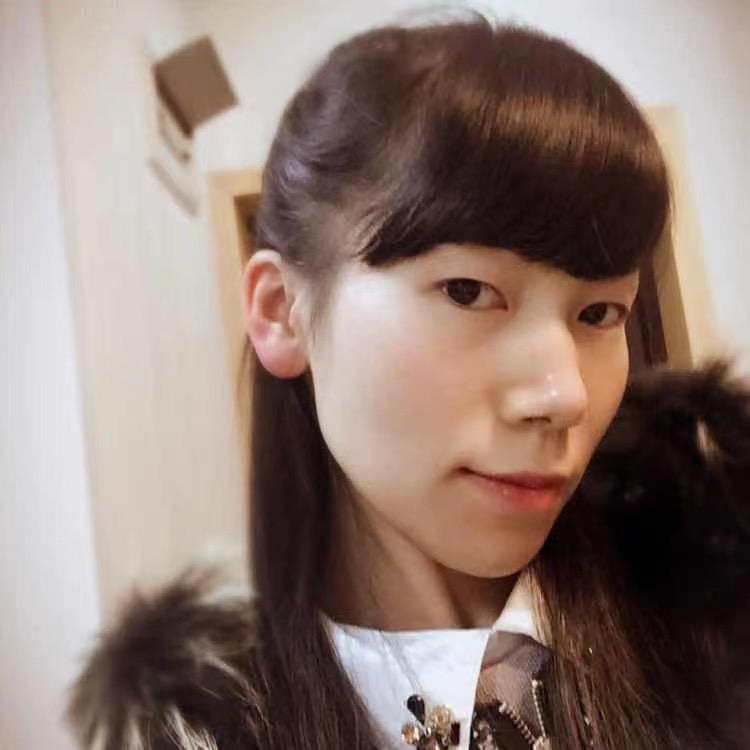 卖零食的小叶总