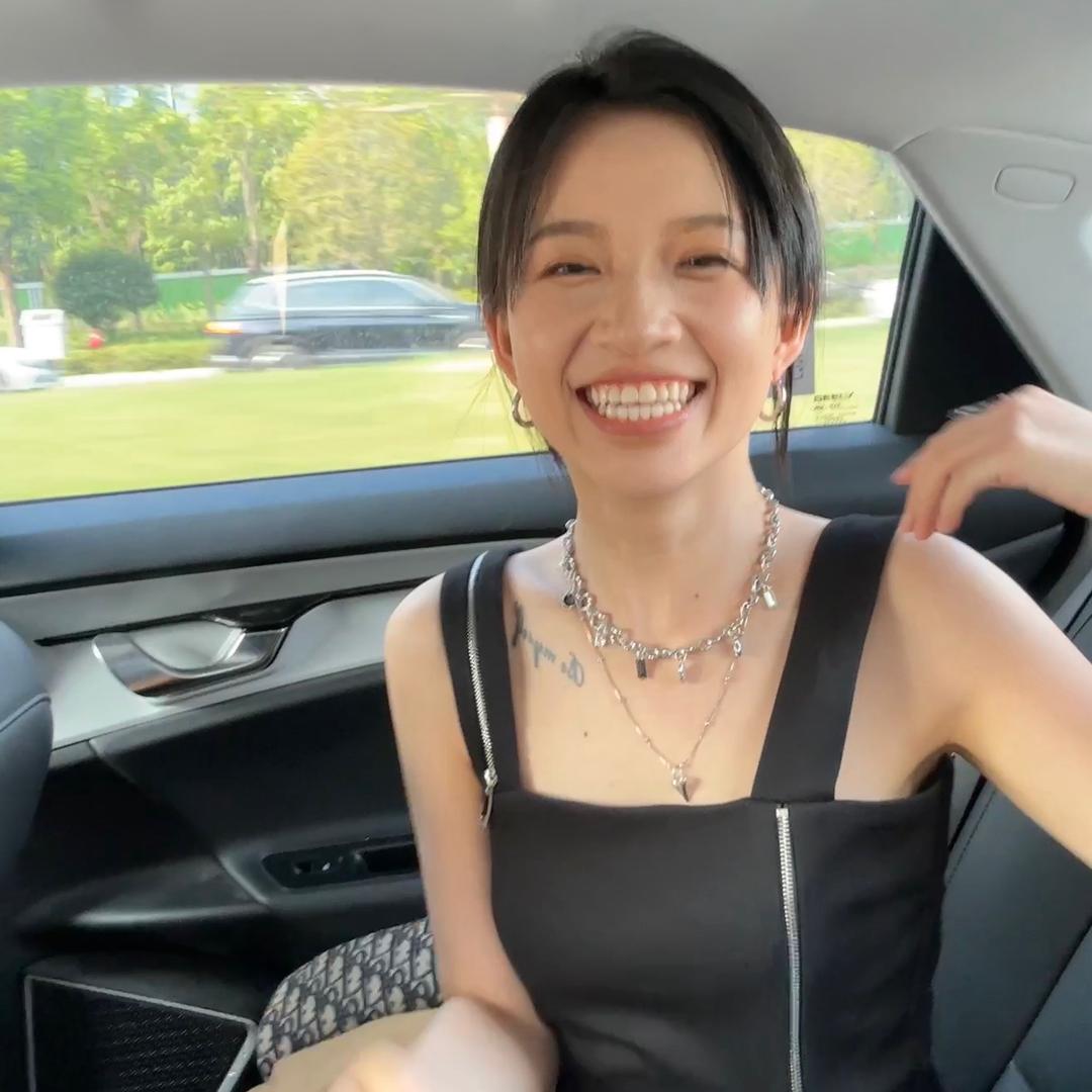 在云上吐泡泡