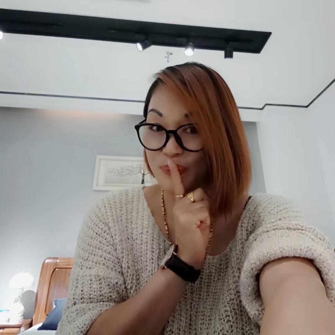 四眼姐姐