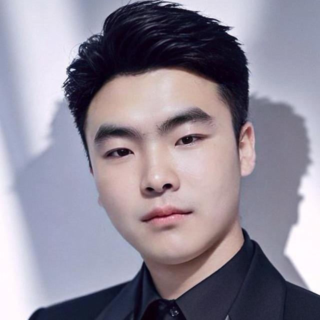 小勇勇《跳舞团队》