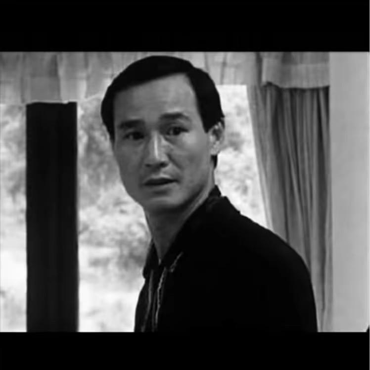 人傻嘴不甜长的不帅还没钱