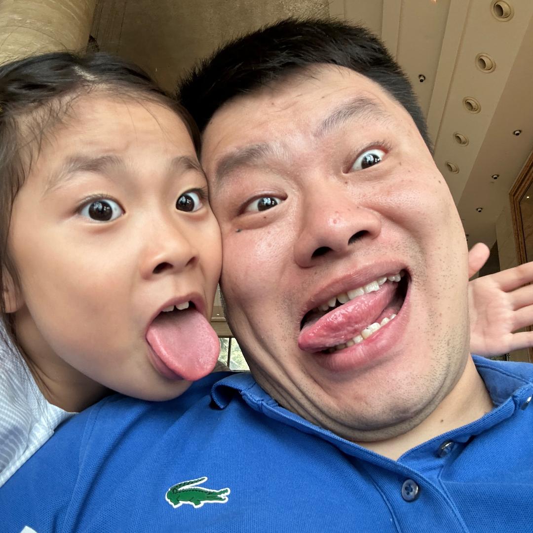 贫嘴张老师的幸福生活