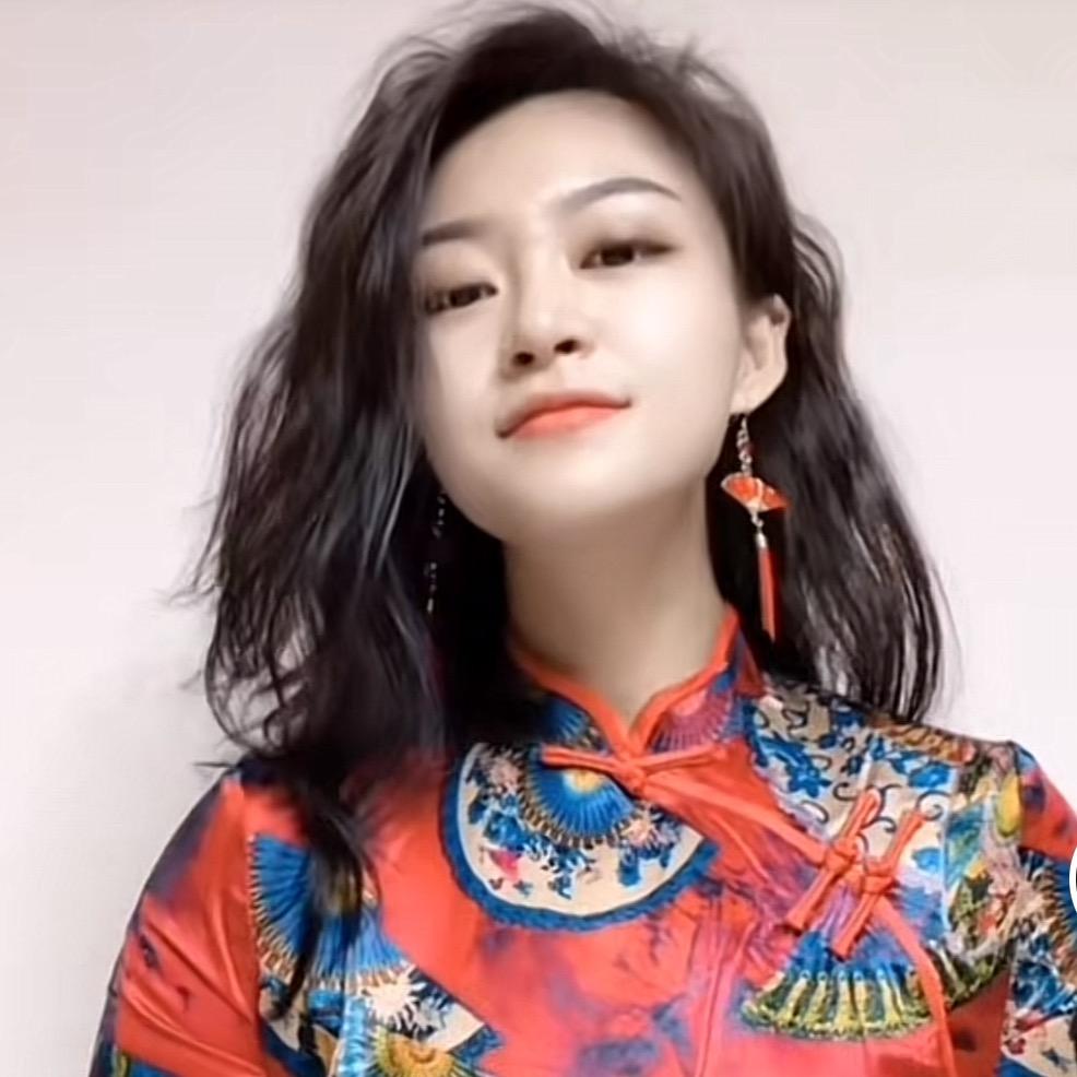 蕾姐穿搭